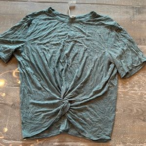 Lululemon Crescent t-shirt in green with pattern